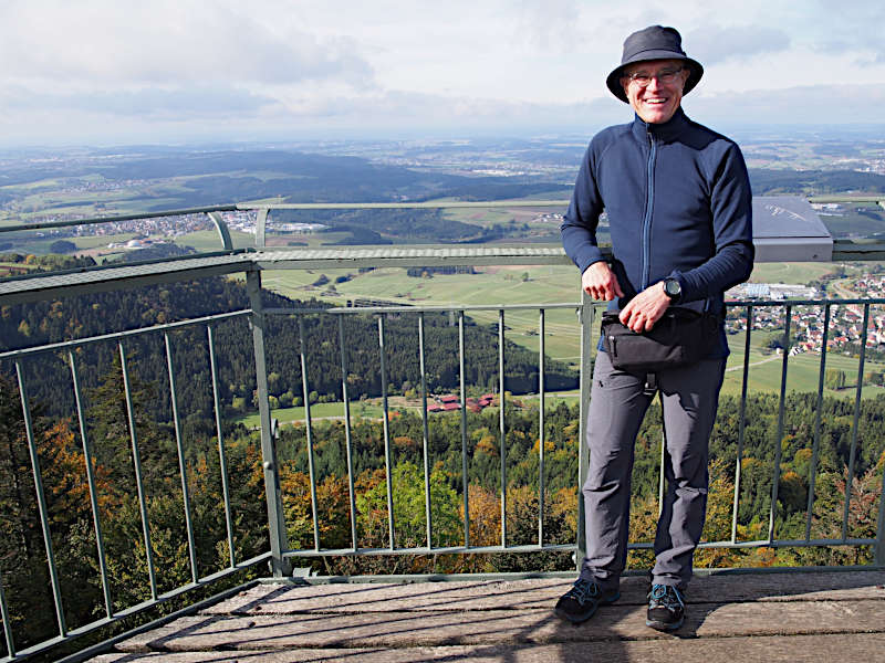 Markus auf dem Aussichtsturm auf dem Lemberg
